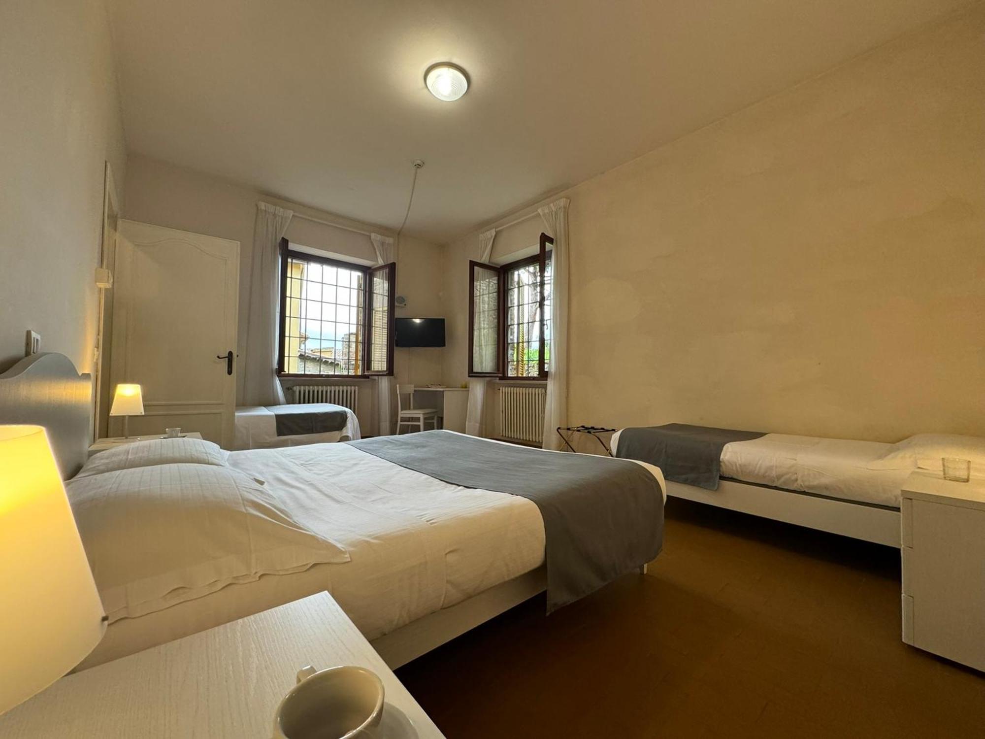 Hotel Monastero Ss. Annunziata Todi Exteriér fotografie A room at the hotel